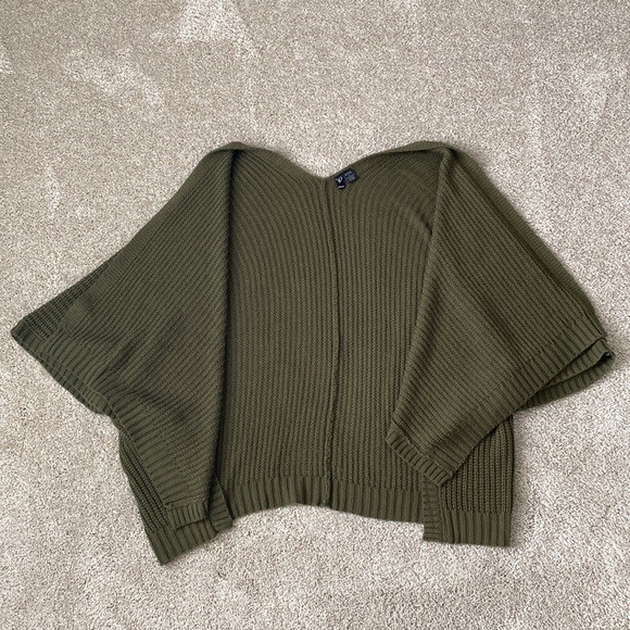 Windsor Oversized Waffle Knit Poncho - Picture 2 of 11